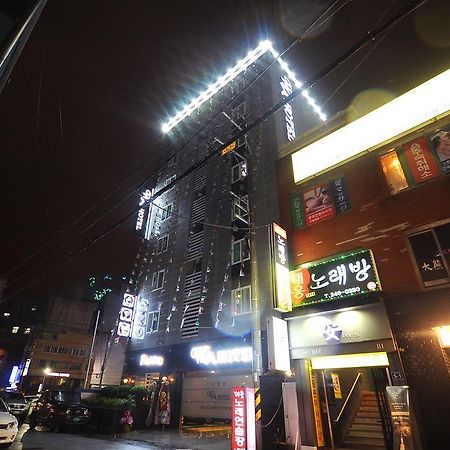 Wa Hotel Busan Exterior photo