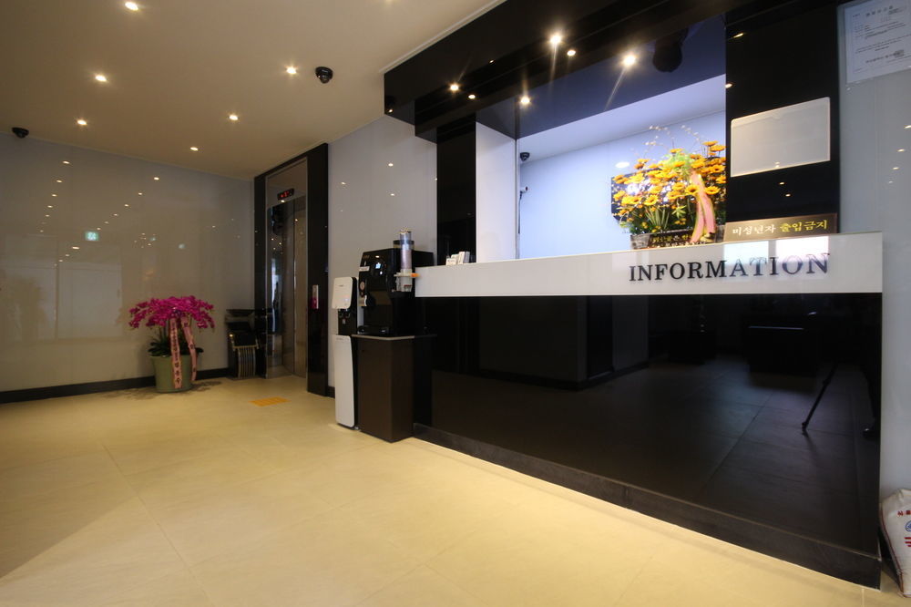 Wa Hotel Busan Exterior photo